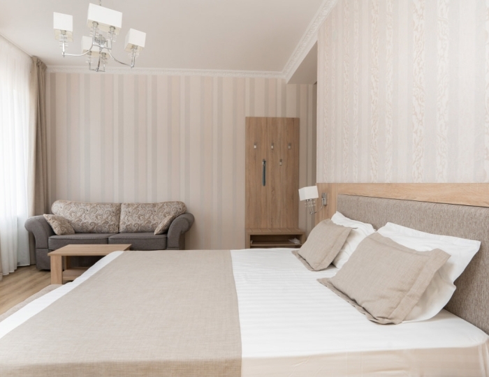 Стандарт Плюс Стандарт Плюс 2-местный - Отель «Дивный Мир Усадьба Шато» Анапа