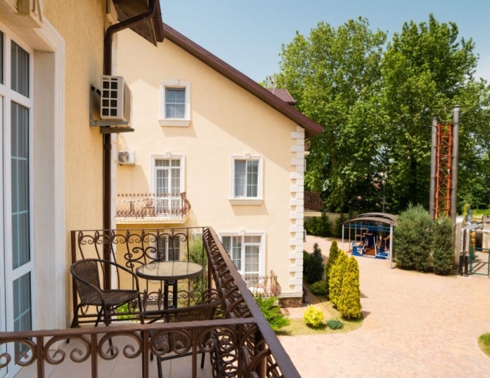 Отель «Дивный Мир Усадьба Шато» Анапа