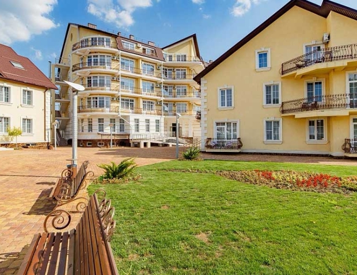 Отель «Дивный Мир Усадьба Шато» Анапа